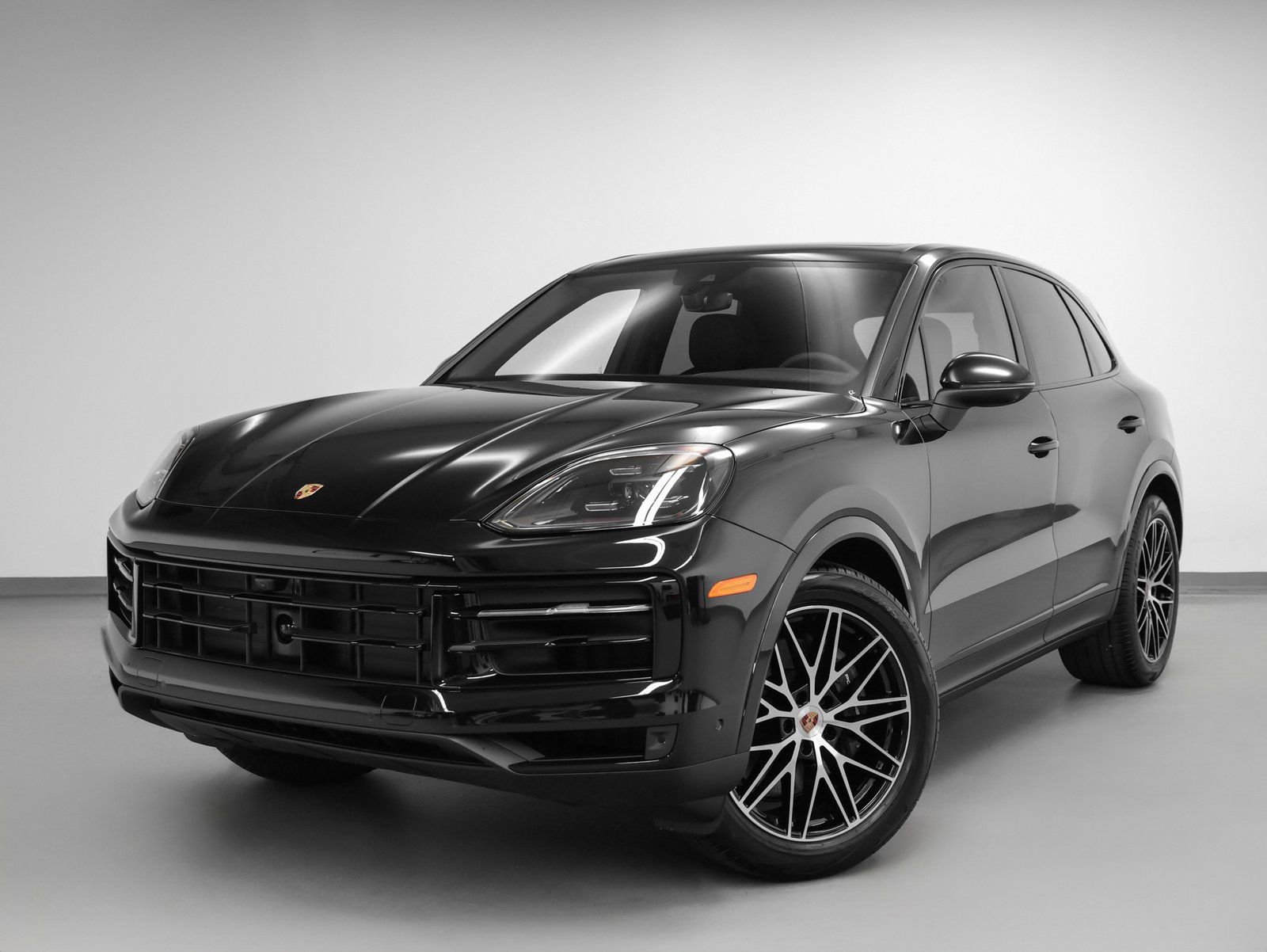 Certified 2025 Porsche Cayenne image 6