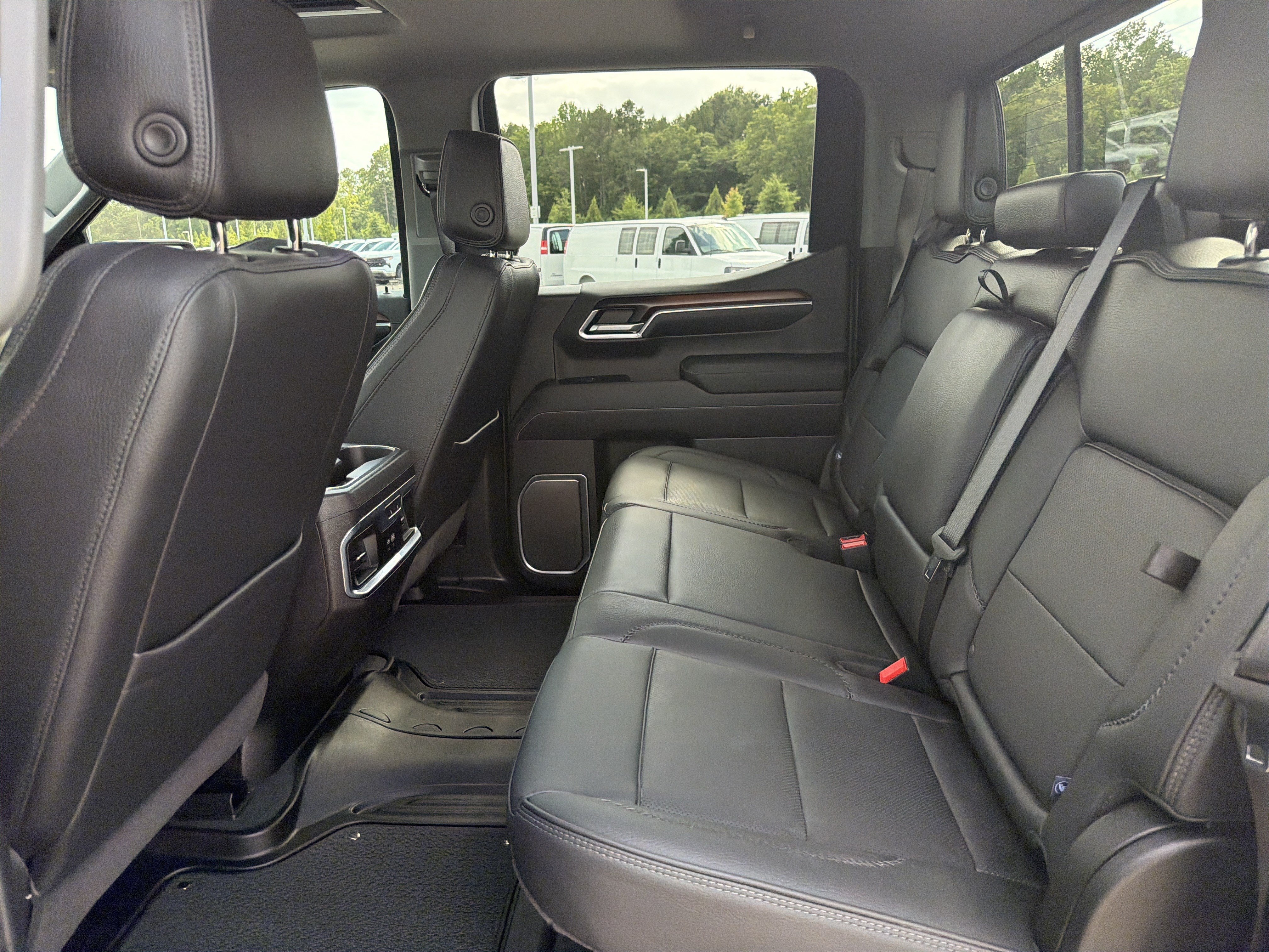 Used 2025 GMC Sierra 1500 Denali AWD/4WD image 31
