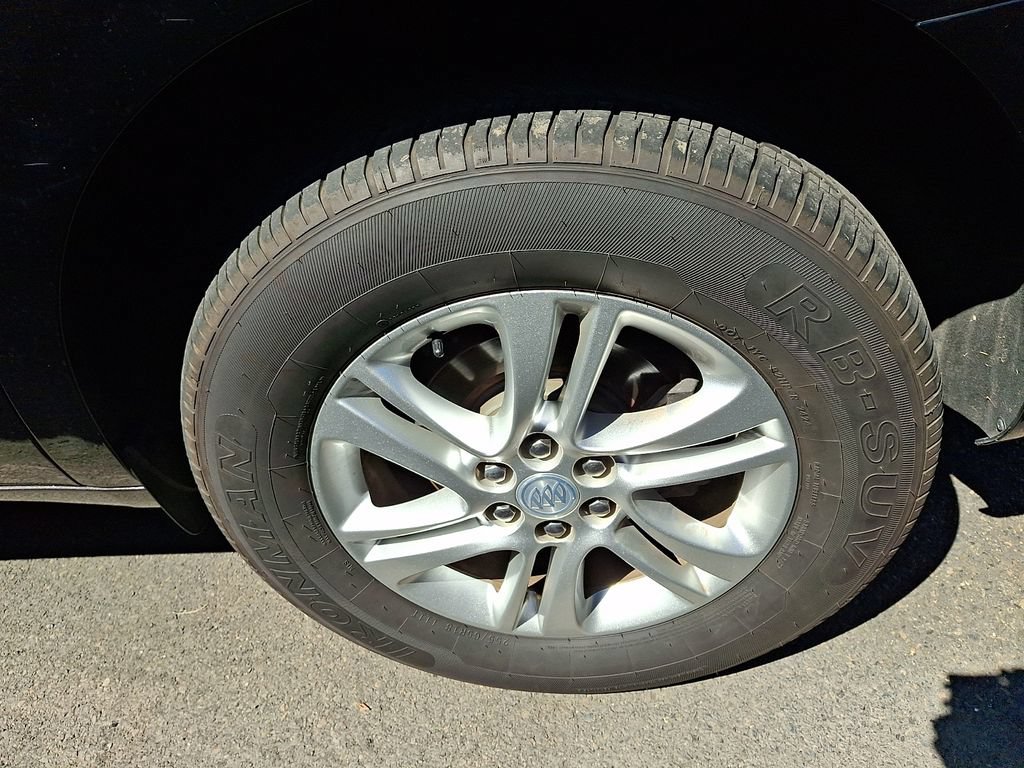 Certified 2018 Buick Enclave Essence w/ Trailering Package FWD image 7
