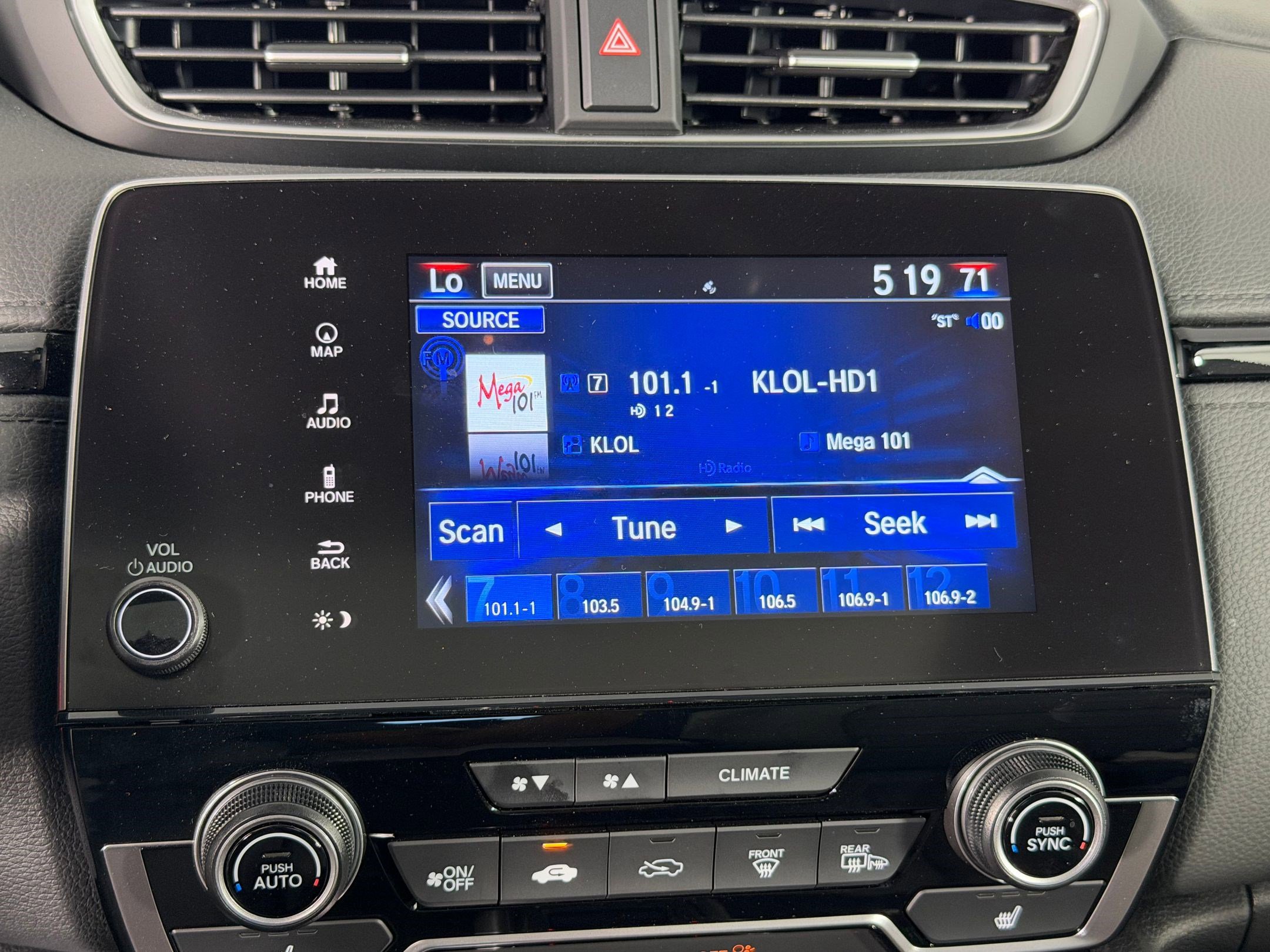 Used 2022 Honda CR-V Touring image 32