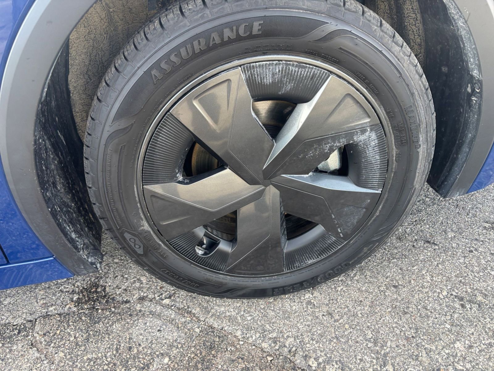 Used 2025 Toyota Prius LE image 28