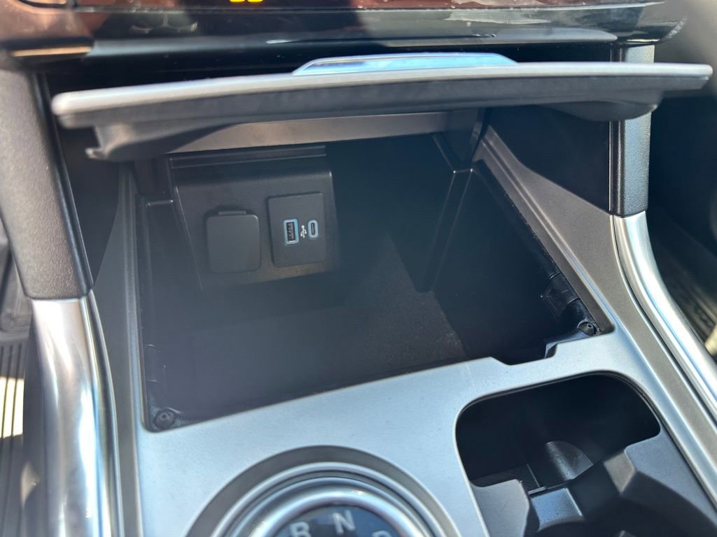 Used 2021 Ford Explorer Limited w/ Hybrid Equipment Group 310A image 27