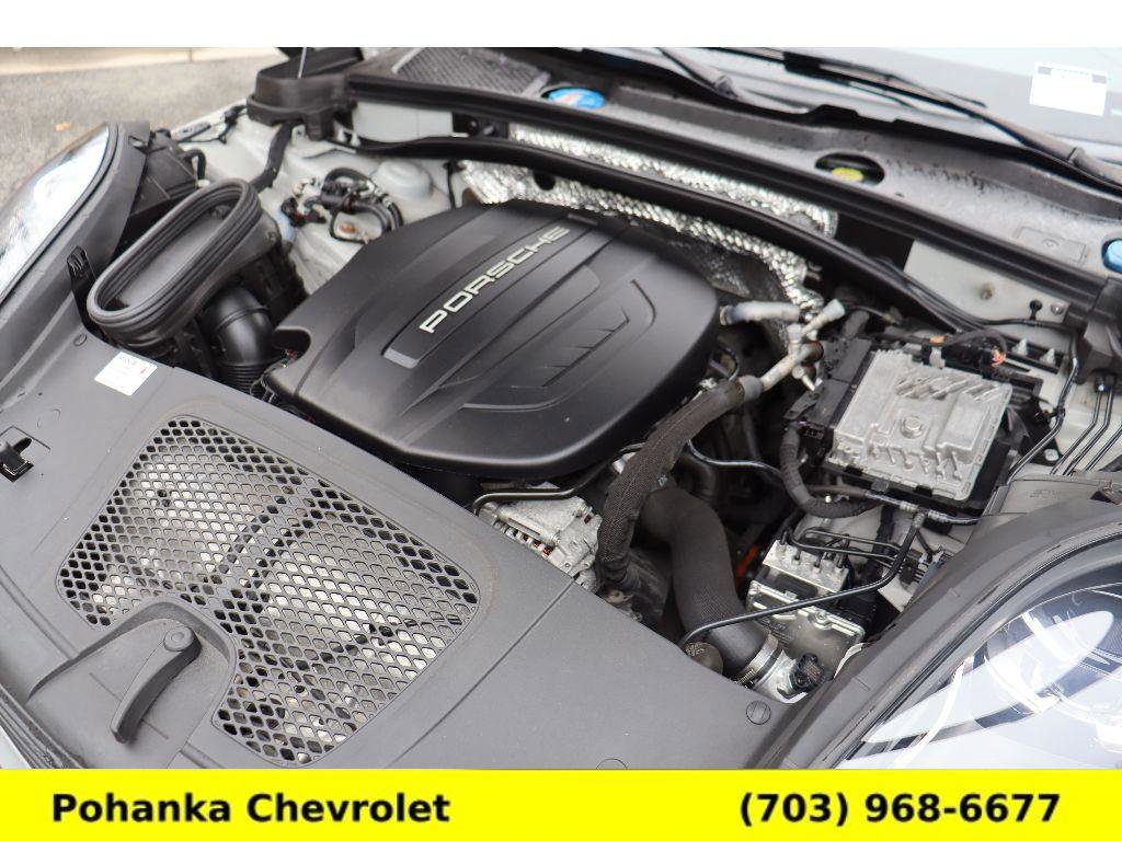 Used 2021 Porsche Macan image 38