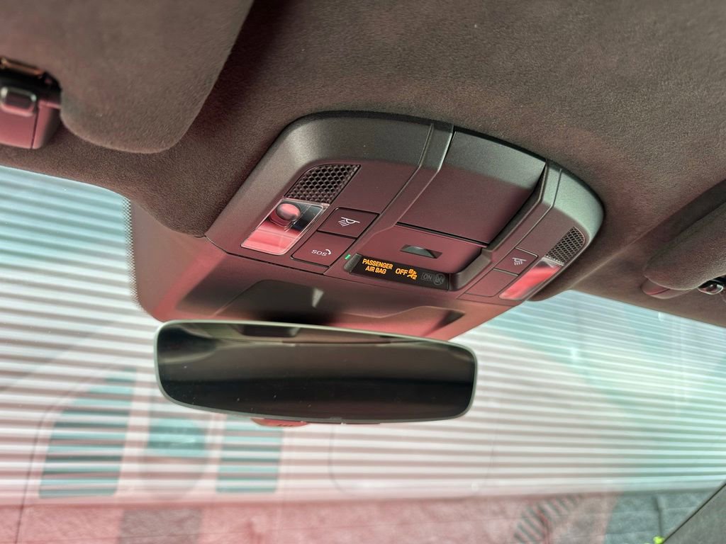 Certified 2025 Porsche 911 Carrera RWD image 29