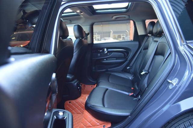 Used 2017 MINI Cooper Clubman S image 11