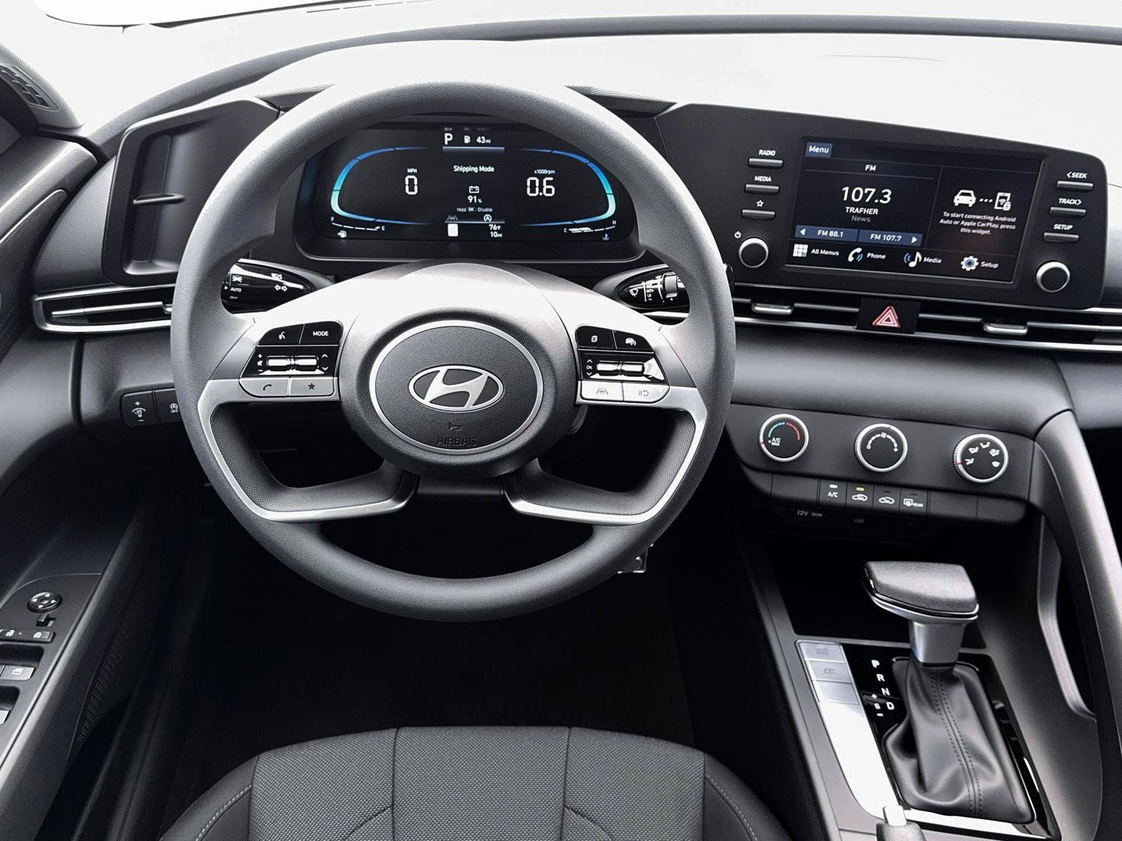 New 2026 Hyundai Elantra SE w/ Cargo Package FWD image 17