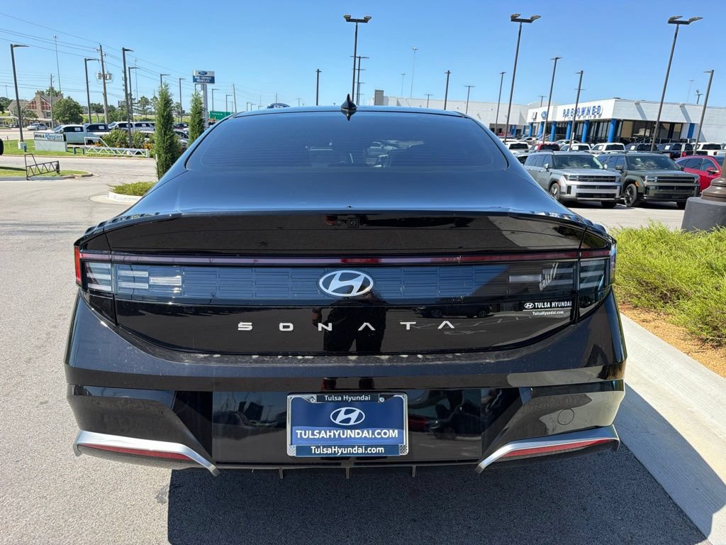 New 2026 Hyundai Sonata SEL FWD image 10