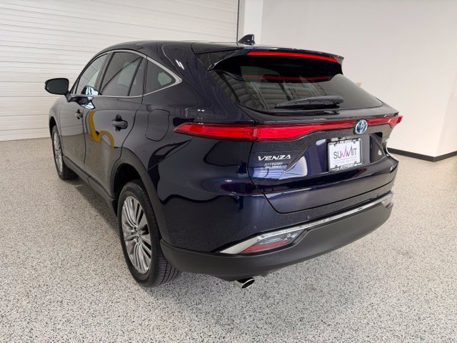 Used 2024 Toyota Venza Limited AWD/4WD image 5