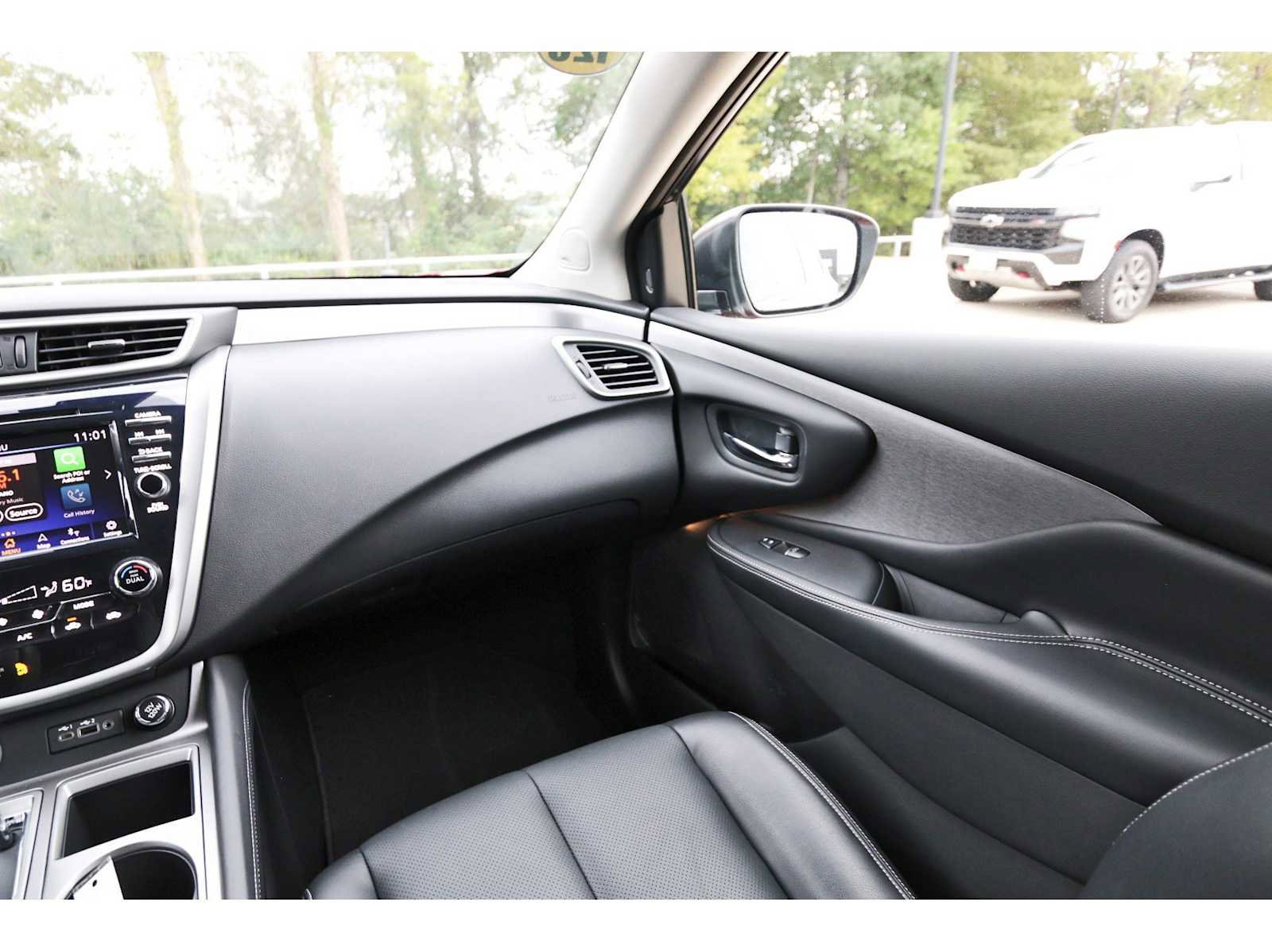 Used 2024 Nissan Murano SL image 8