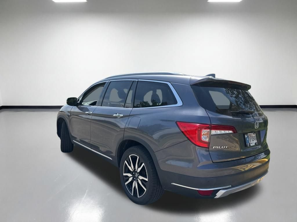 Used 2021 Honda Pilot Touring image 2