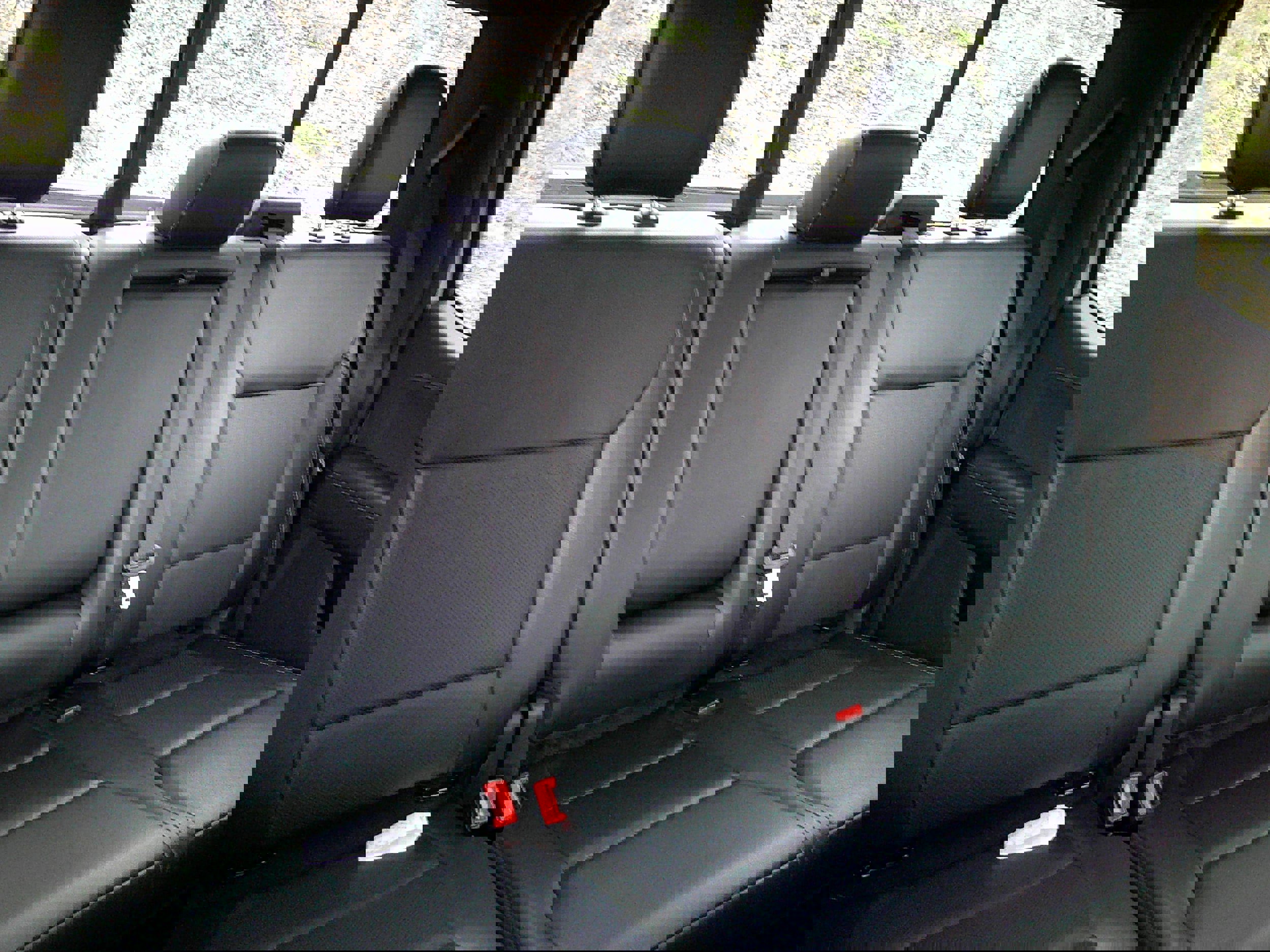 Used 2022 Ford F150 Lariat w/ Max Trailer Tow Package image 13