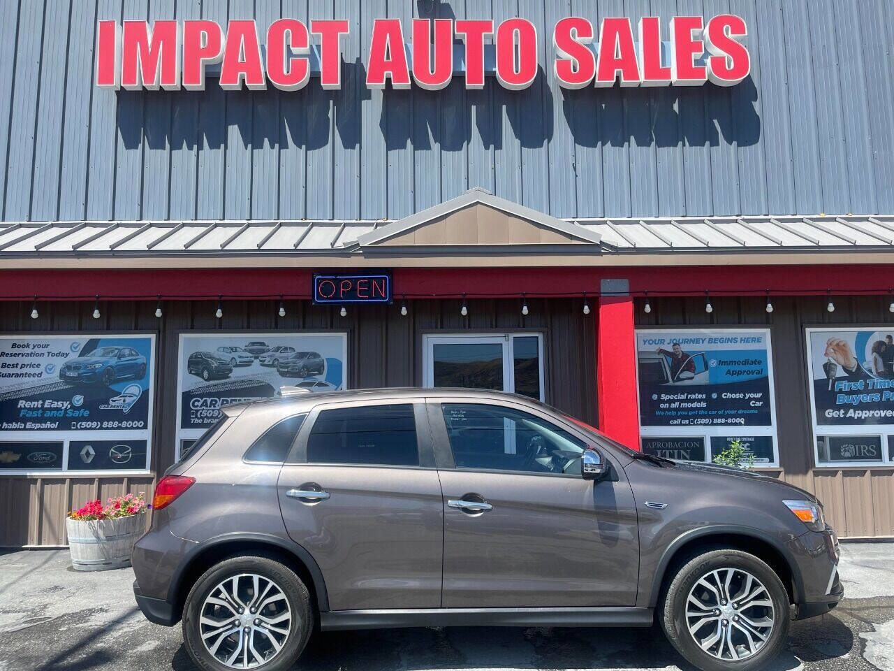 Used 2018 Mitsubishi Outlander Sport ES image 1