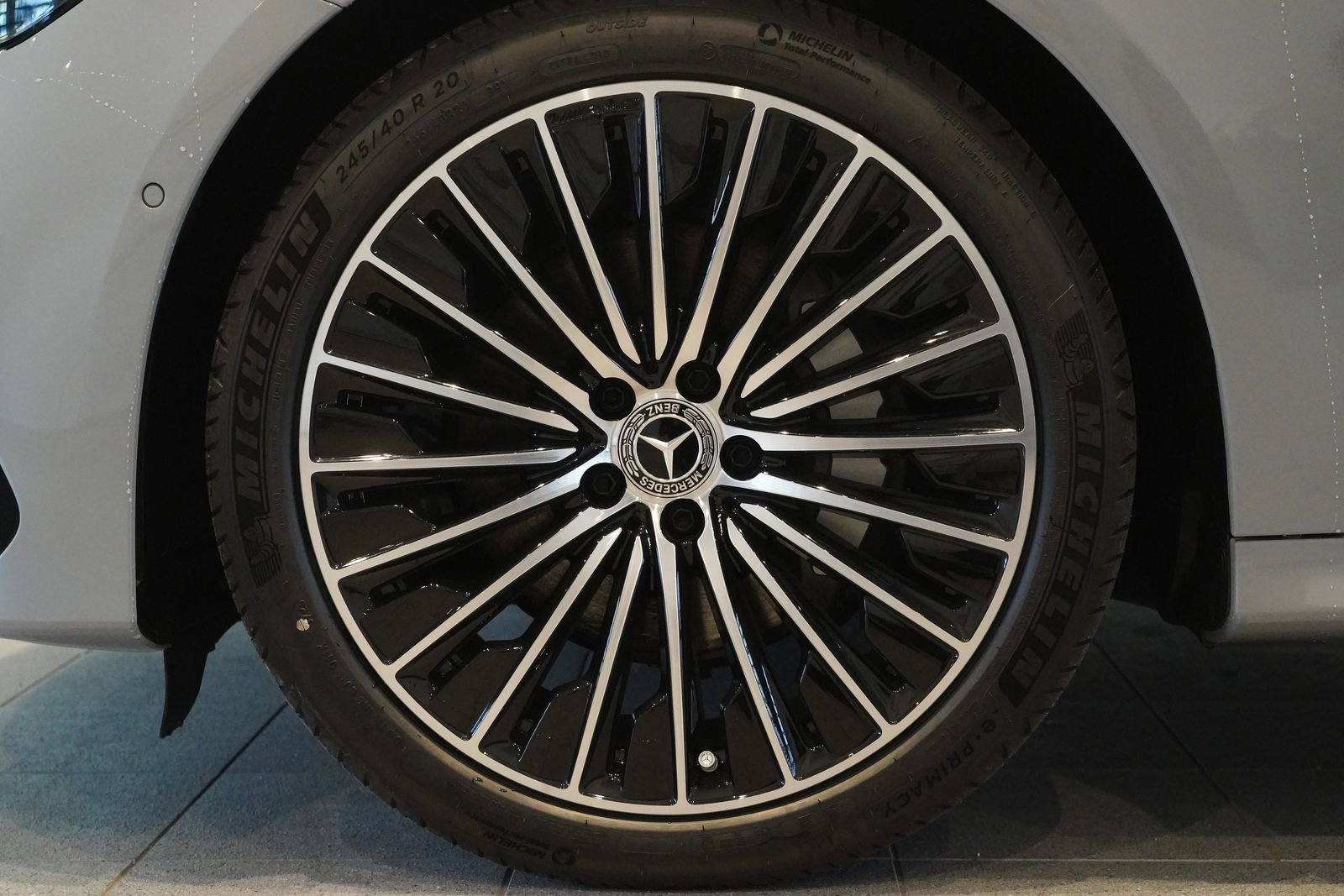 New 2026 Mercedes-Benz E 350 4MATIC Sedan image 12