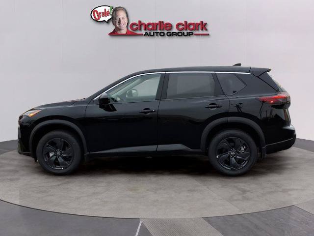 Certified 2026 Nissan Rogue SV FWD image 2