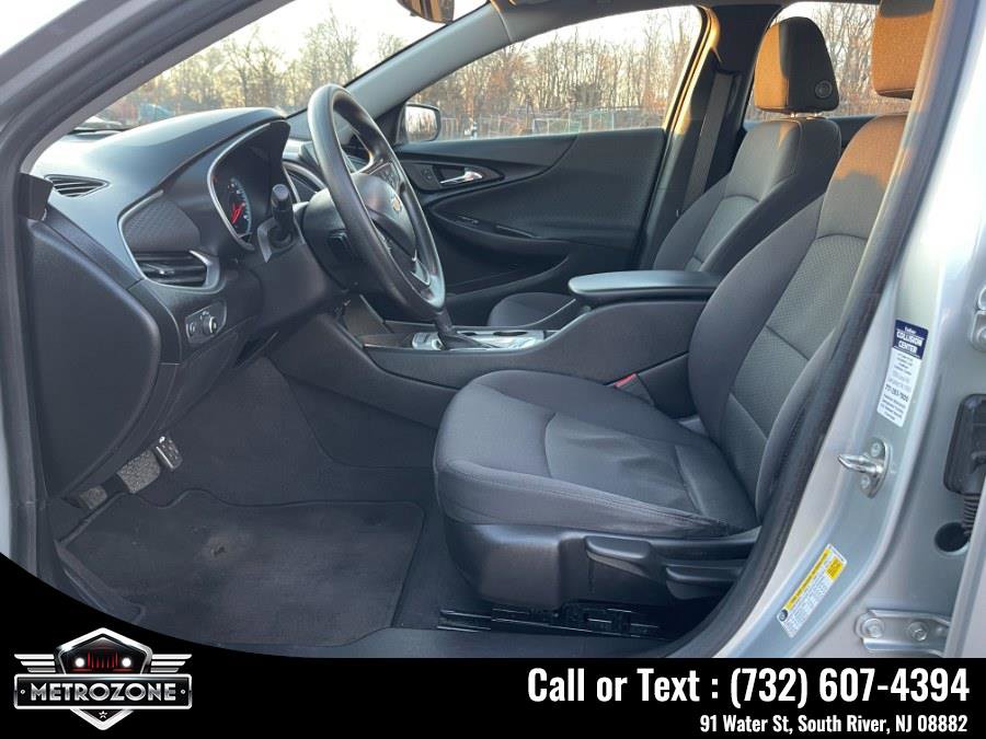 Used 2017 Chevrolet Malibu LS image 16