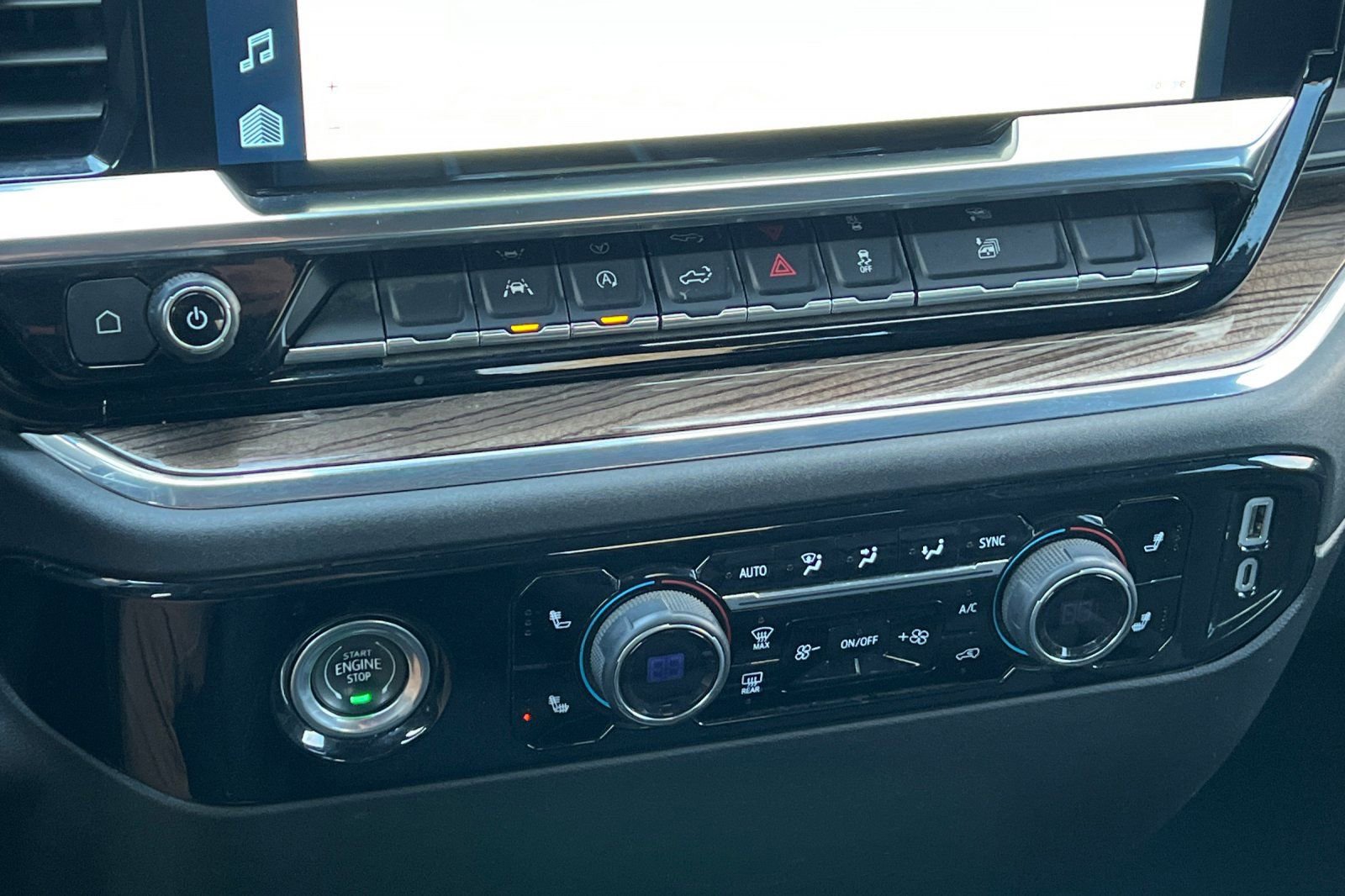 Used 2024 Chevrolet Silverado 1500 LT w/ Protection Package image 26