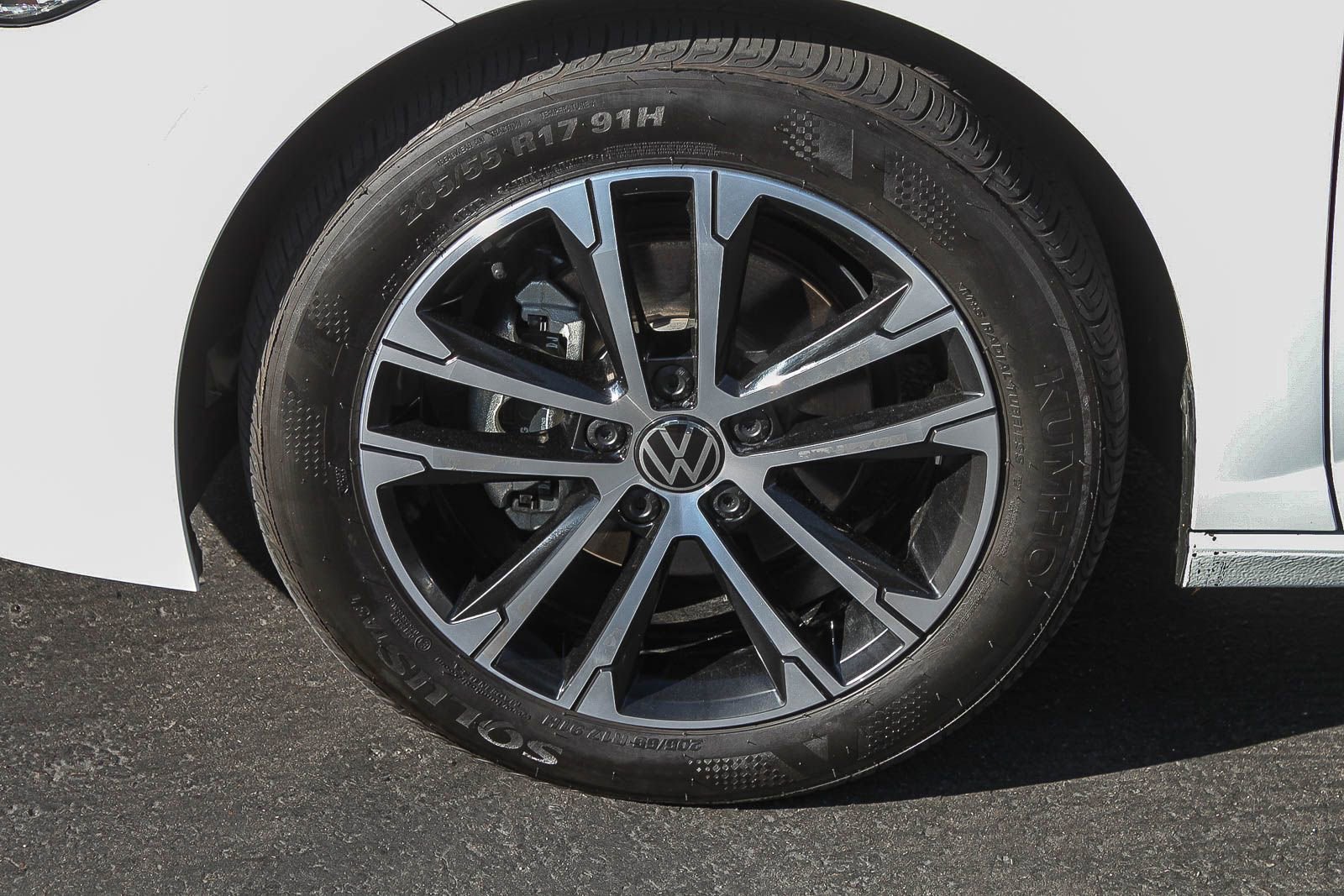 Used 2024 Volkswagen Jetta Sport image 12