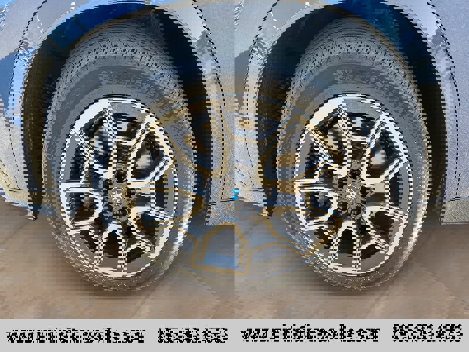 Used 2024 BMW X1 xDrive28i w/ Premium Package image 9