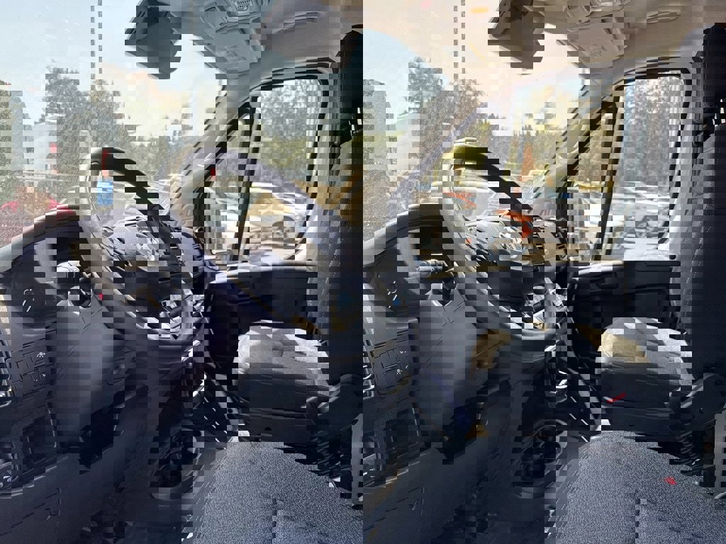 New 2025 RAM ProMaster 2500 w/ Power Group image 9