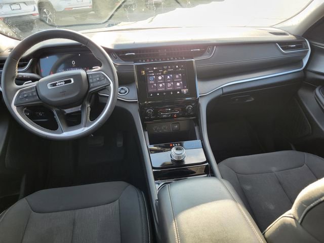 Used 2023 Jeep Grand Cherokee L Laredo image 15