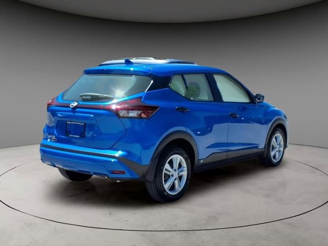Used 2024 Nissan Kicks S FWD image 9