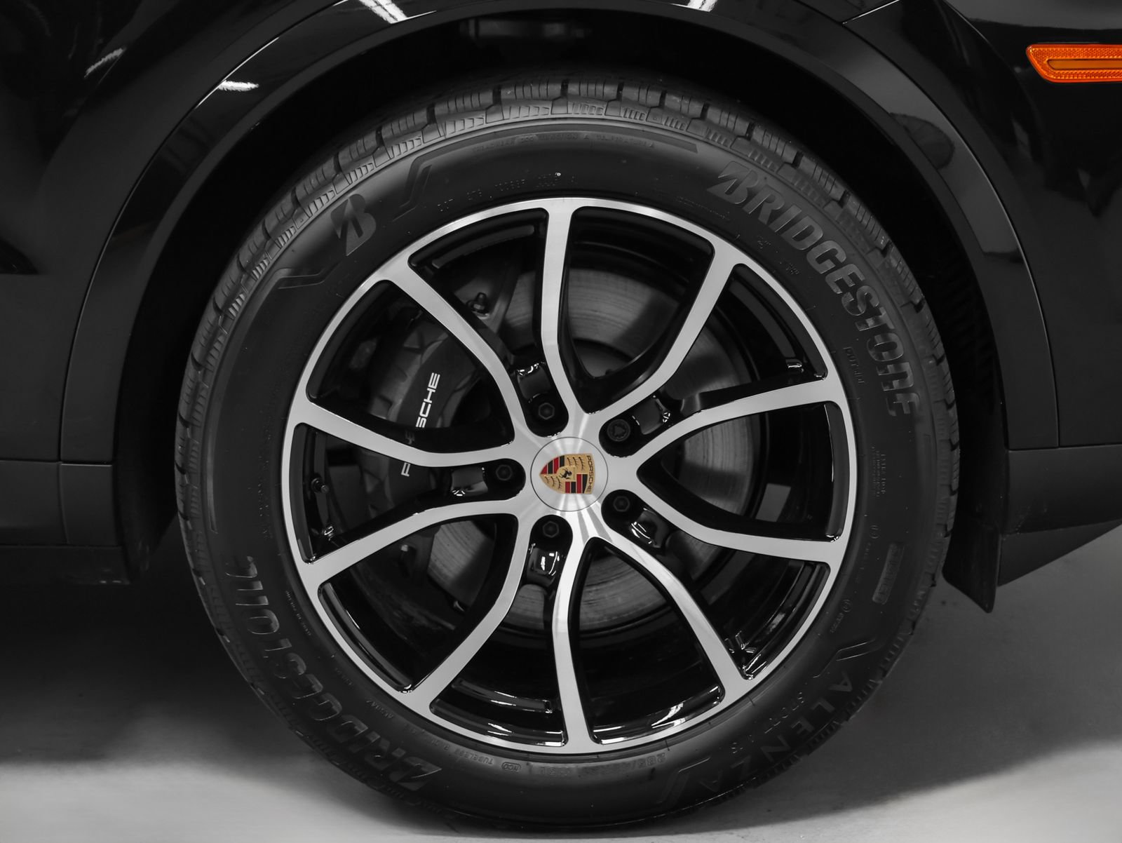 New 2026 Porsche Cayenne Coupe AWD/4WD image 15