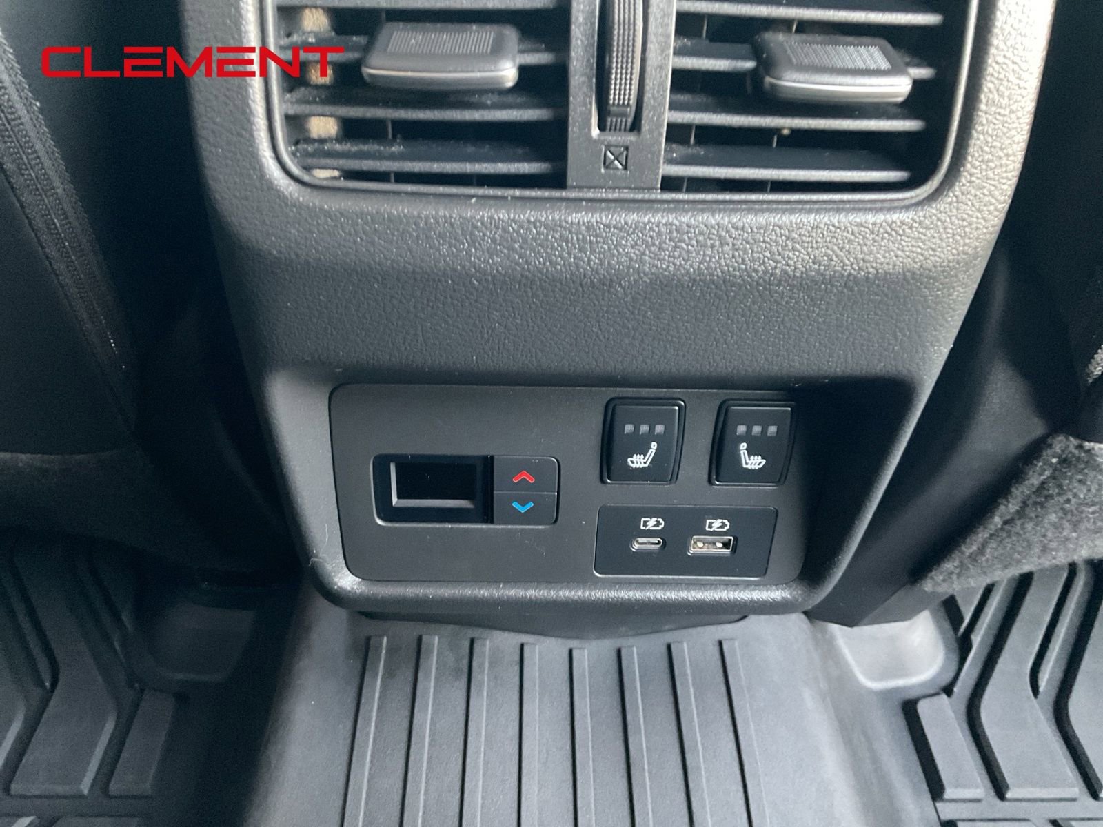 Used 2021 Nissan Rogue Platinum image 42