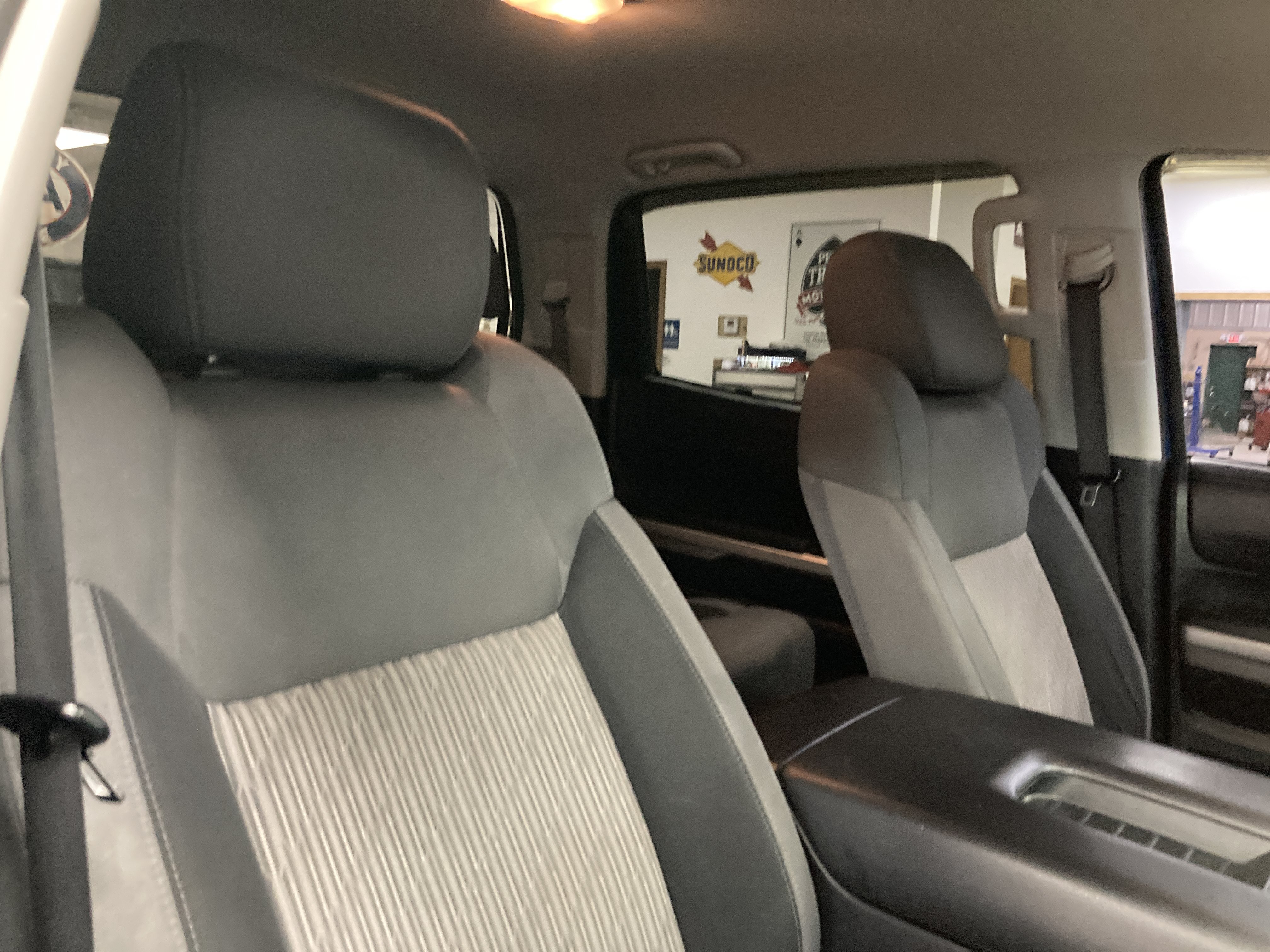 Used 2014 Toyota Tundra SR5 w/ SR5 Upgrade Package AWD/4WD image 19