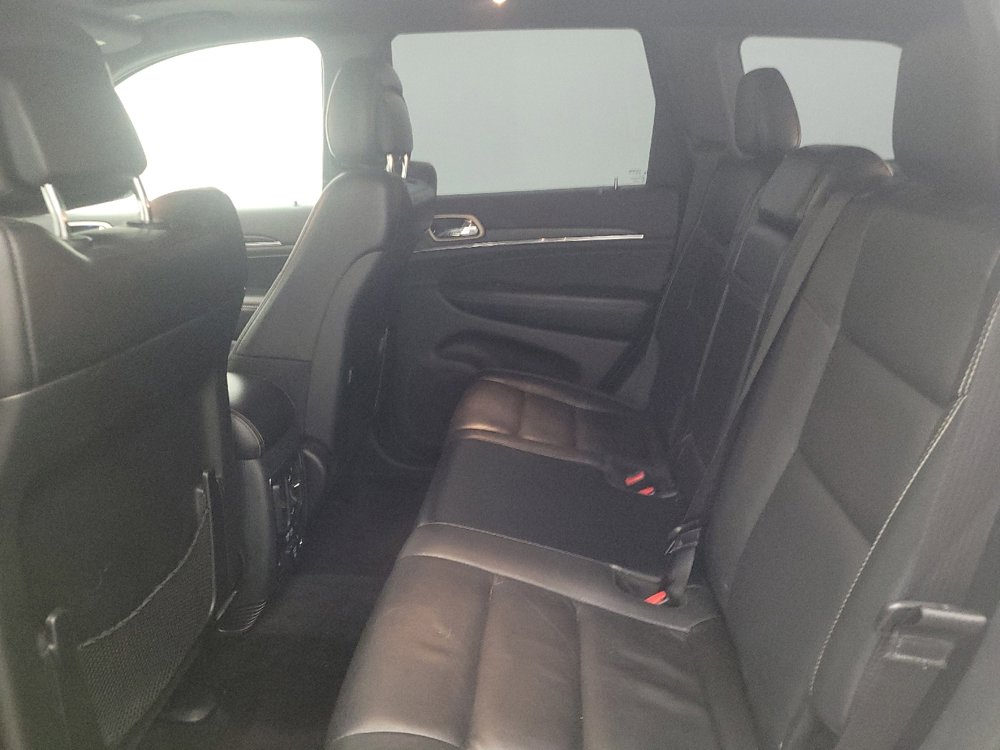 Used 2017 Jeep Grand Cherokee Limited image 18