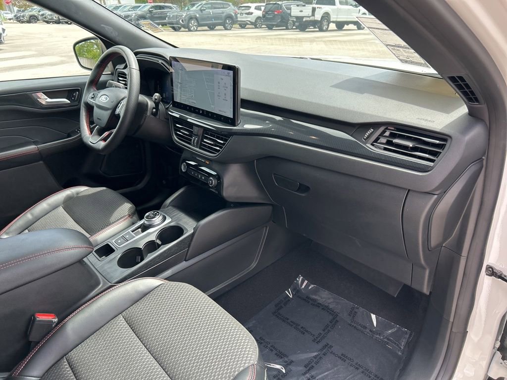 Used 2023 Ford Escape ST-Line w/ Tech Pack #1 AWD/4WD image 42