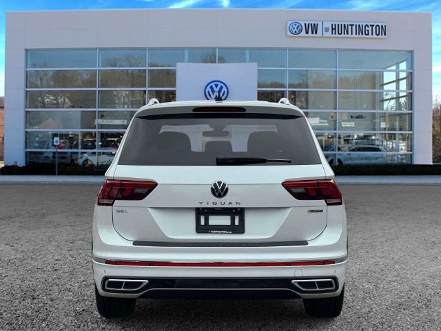 Certified 2023 Volkswagen Tiguan SEL R-Line AWD/4WD image 7