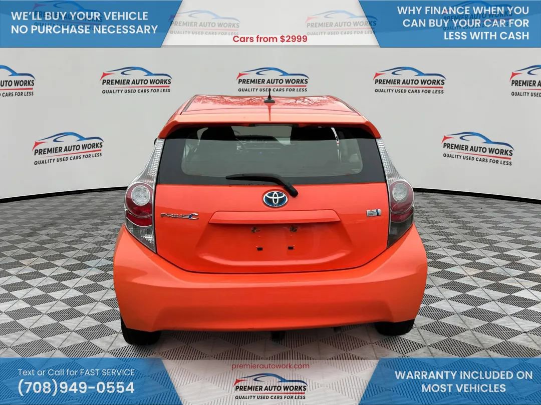 Used 2013 Toyota Prius C Three image 5