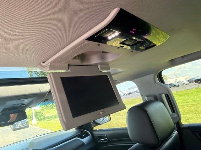 Used 2019 GMC Yukon SLT w/ Graphite Performance Edition AWD/4WD image 35