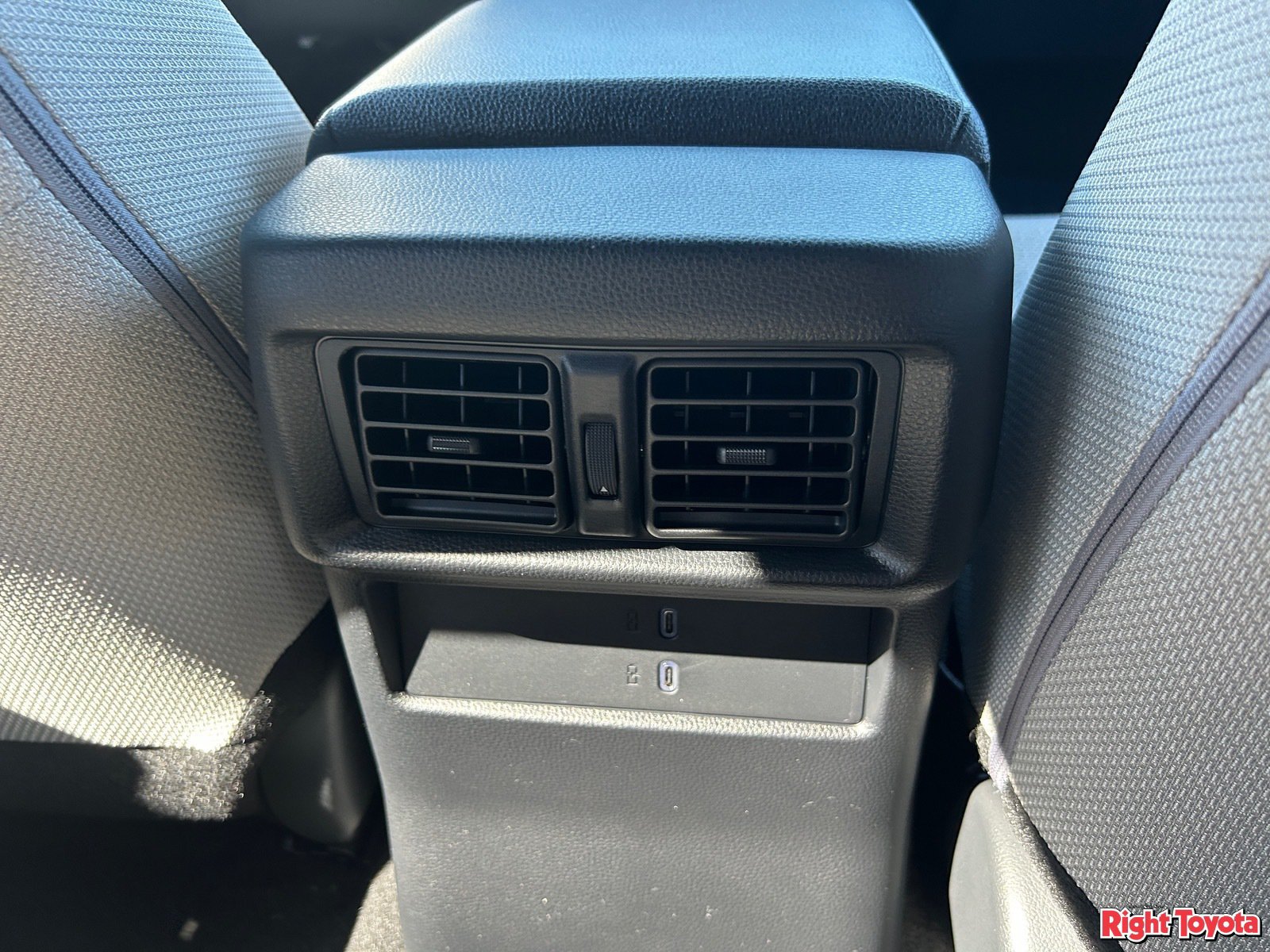New 2026 Toyota 4Runner SR5 AWD/4WD image 17