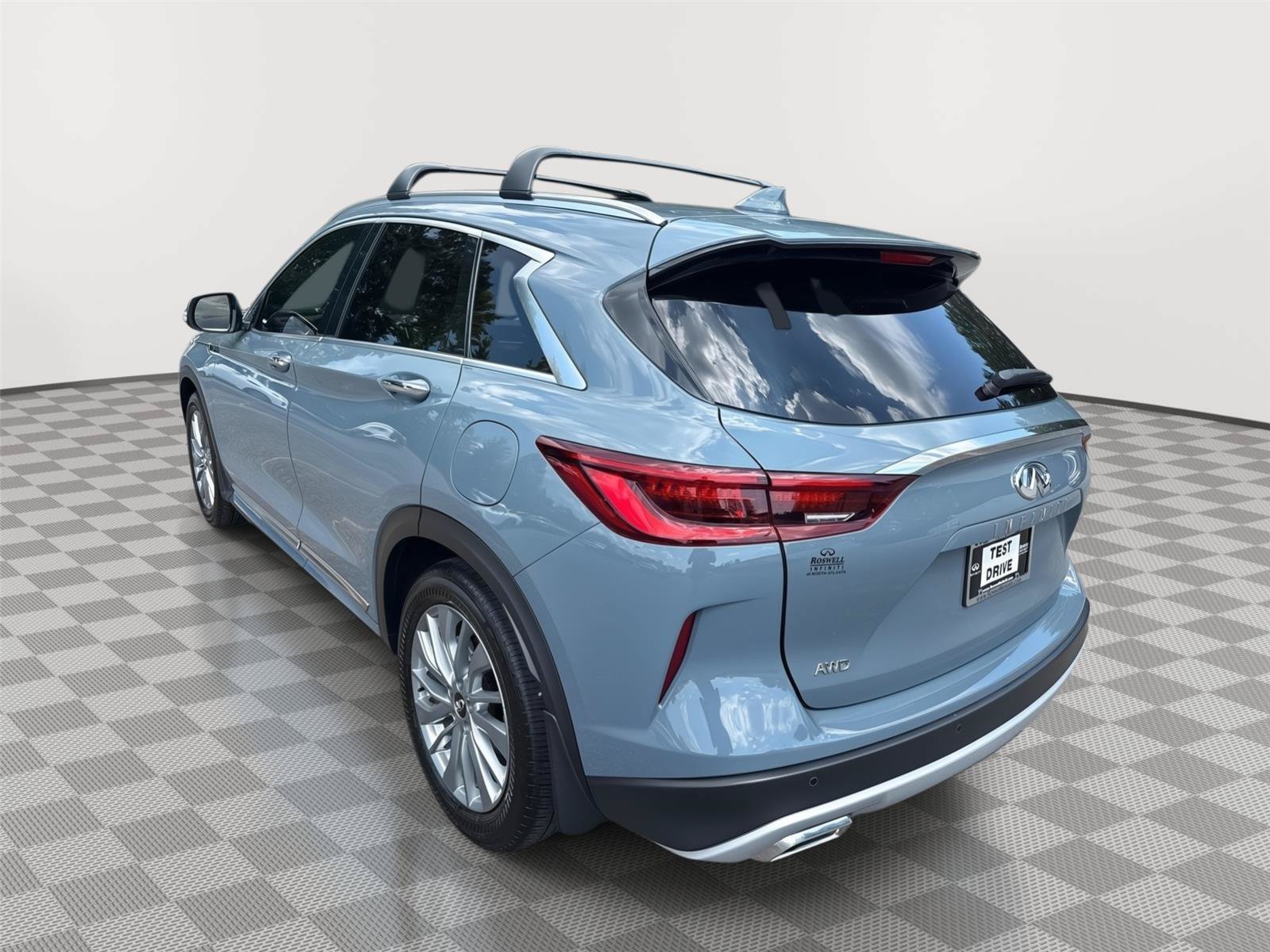 Used 2025 INFINITI QX50 Luxe w/ Accent Package AWD/4WD image 8