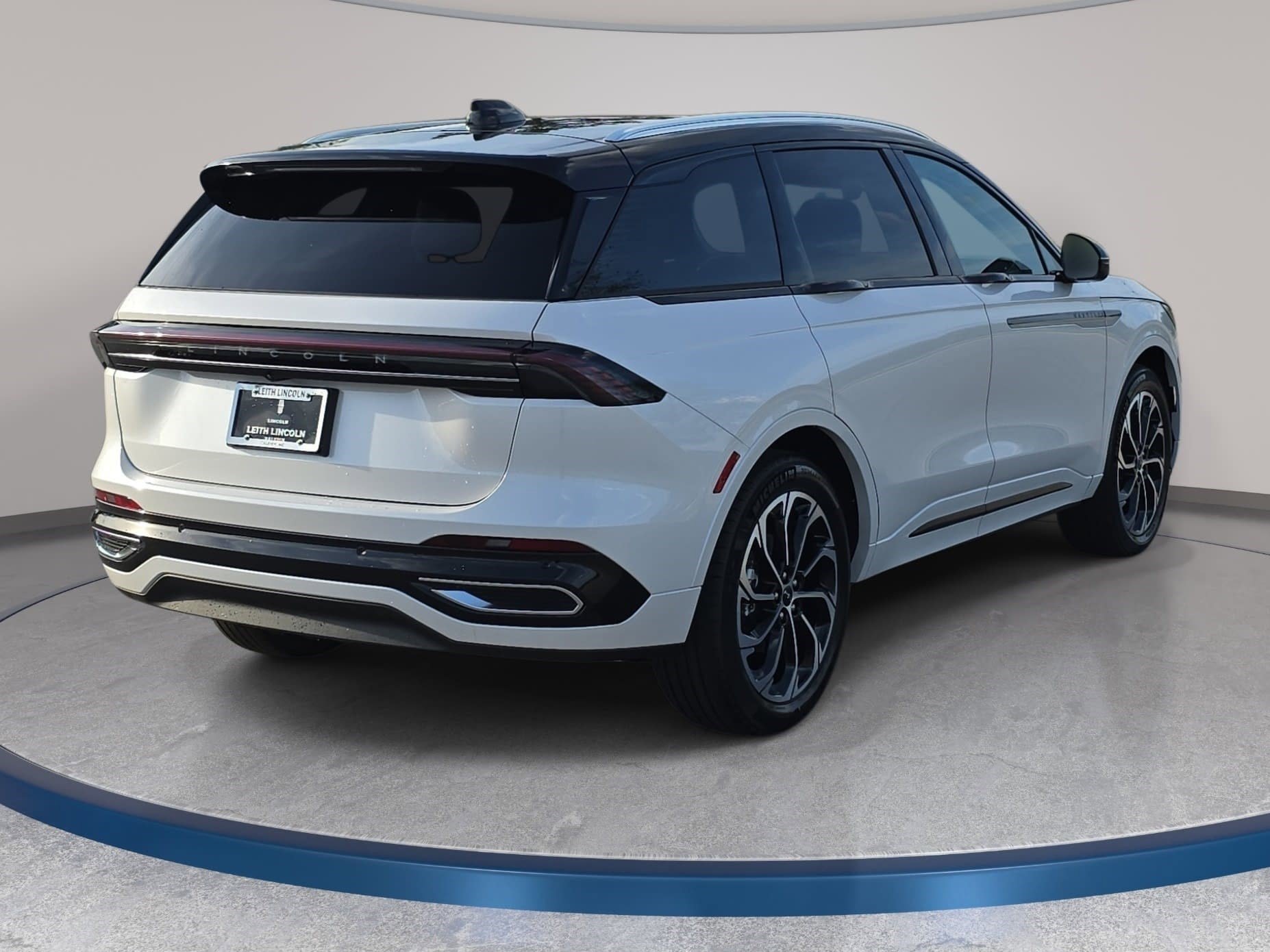 New 2026 Lincoln Nautilus Reserve AWD/4WD image 5