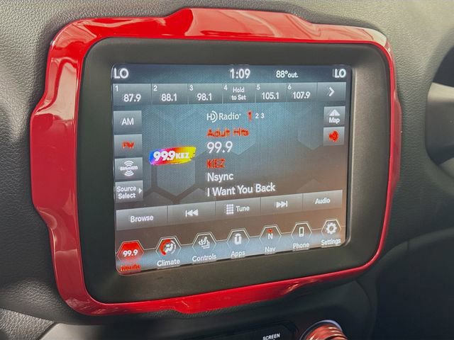 Used 2021 Jeep Renegade Trailhawk w/ Sun & Sound Group image 15