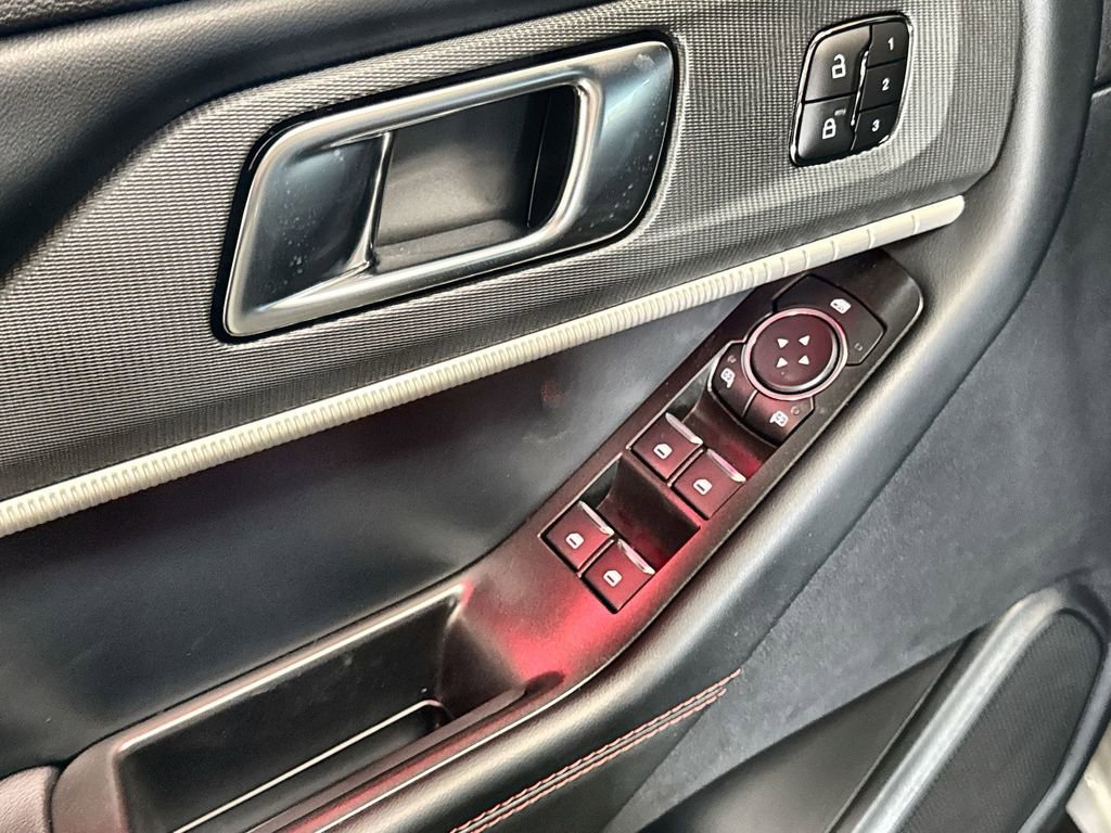 New 2026 Ford Explorer ST-Line w/ ST-Line Street Pack image 14