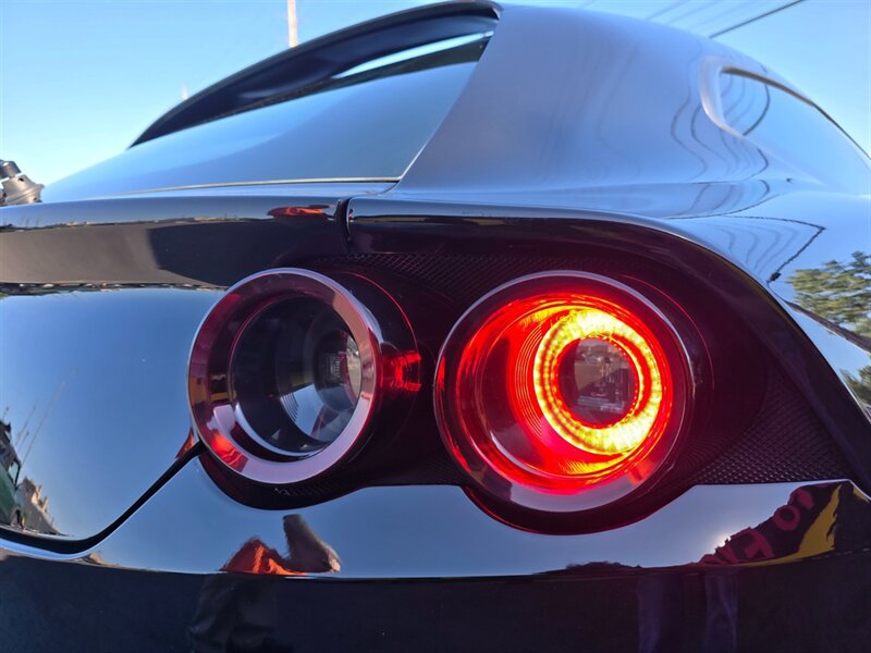 Used 2017 Ferrari GTC4Lusso AWD/4WD image 37