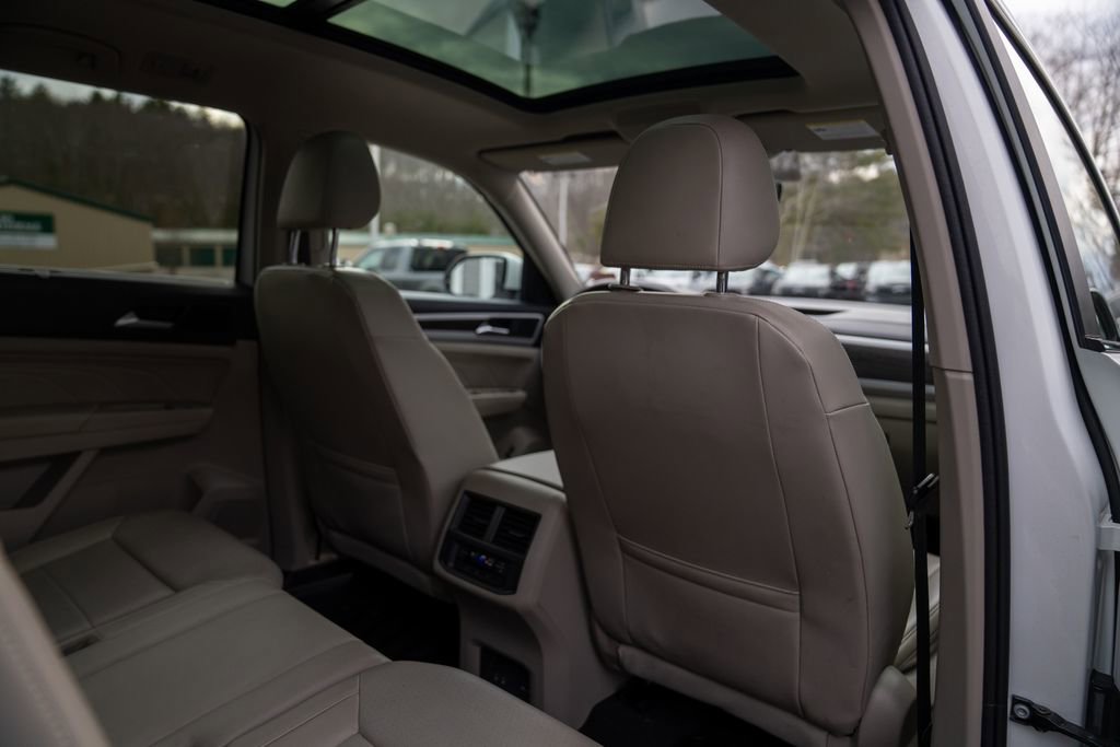 Used 2022 Volkswagen Atlas SE w/ Panoramic Sunroof Package image 15