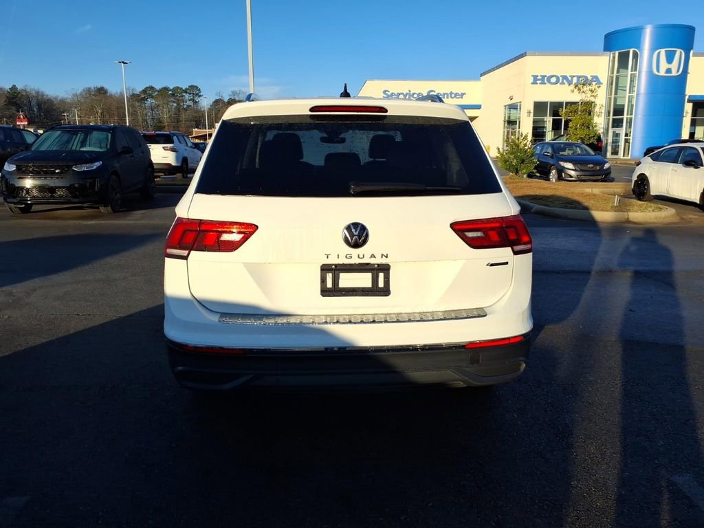 Used 2024 Volkswagen Tiguan Wolfsburg Edition AWD/4WD image 4