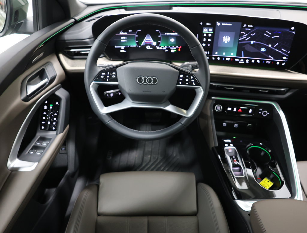 Used 2025 Audi Q5 Prestige AWD/4WD image 16