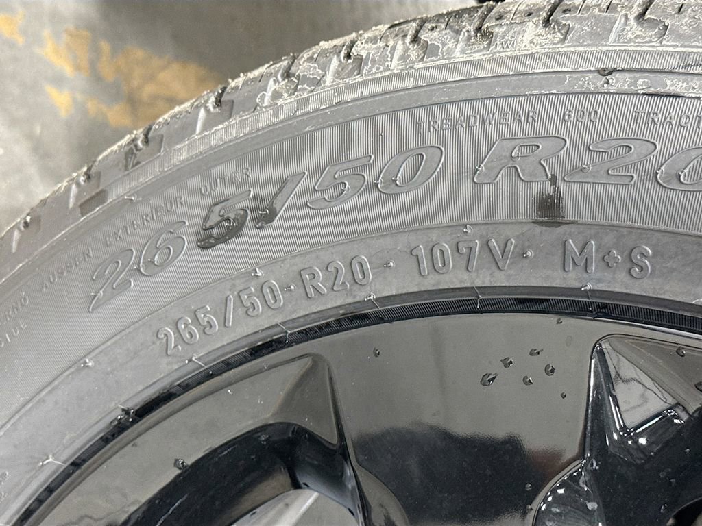 New 2025 Jeep Grand Cherokee L Limited w/ Black Appearance Package image 54