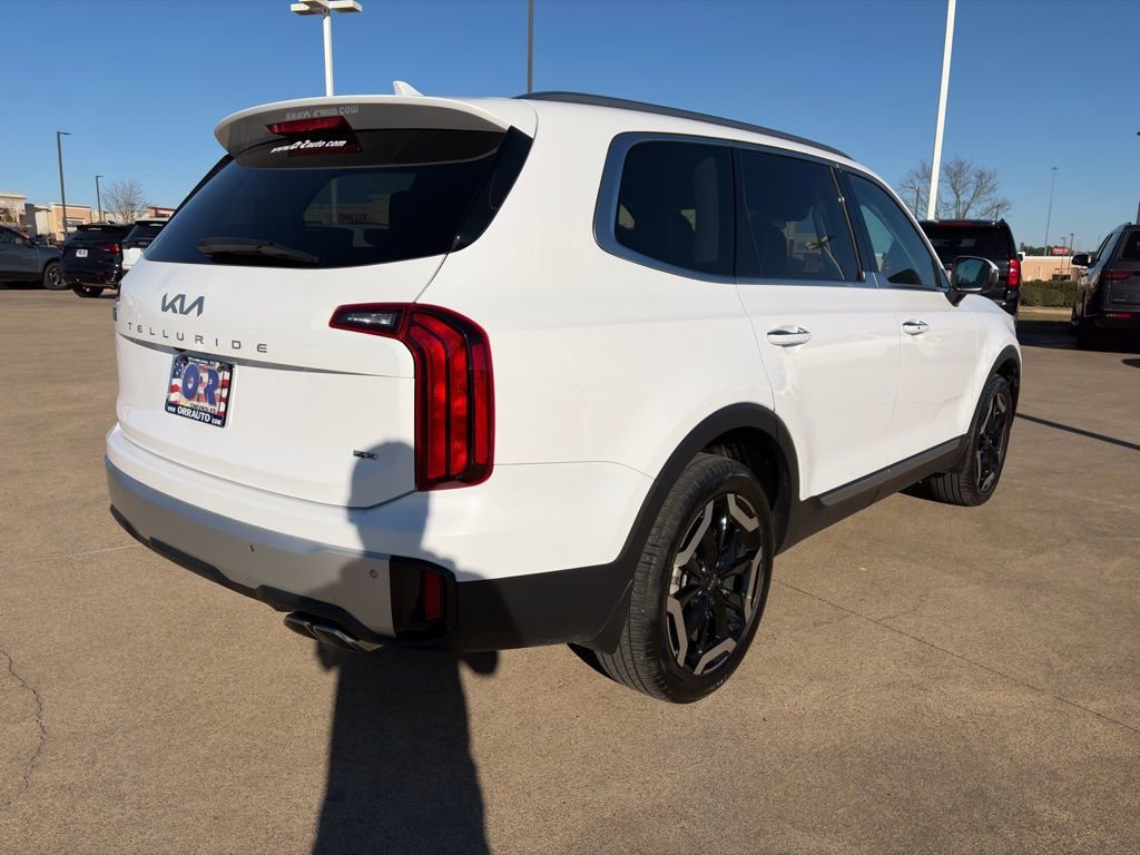 Used 2024 Kia Telluride S image 4