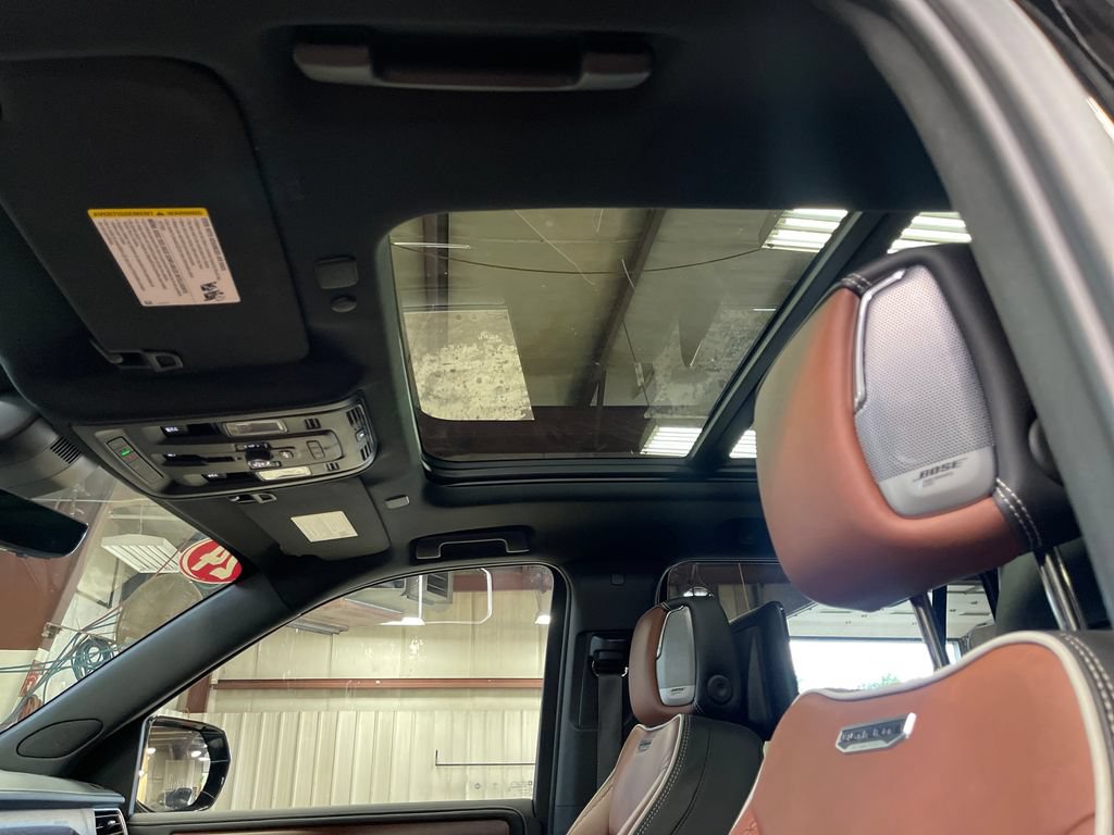 Used 2024 GMC Yukon Denali Ultimate AWD/4WD image 13