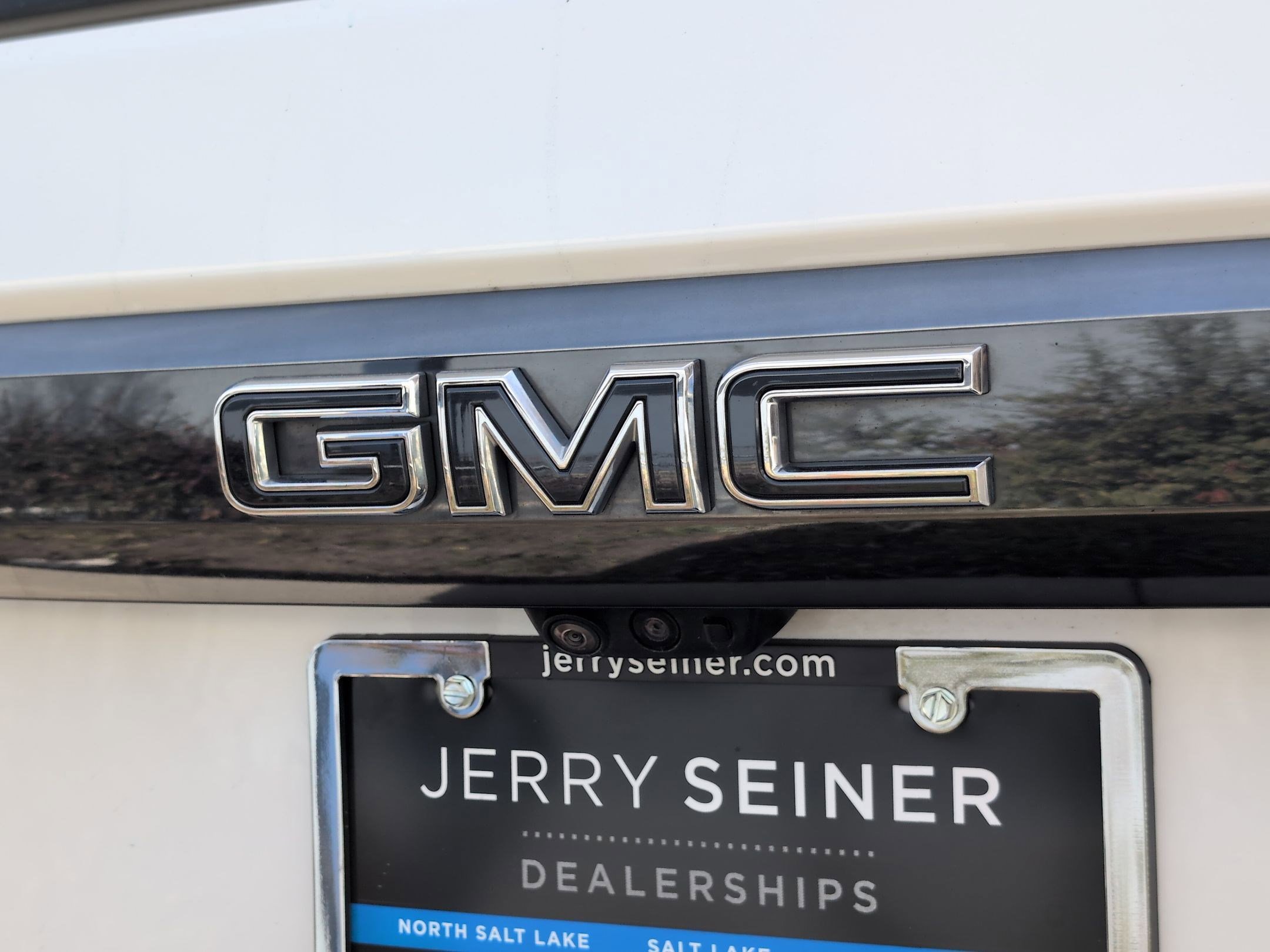 Used 2023 GMC Yukon Denali Ultimate AWD/4WD image 14