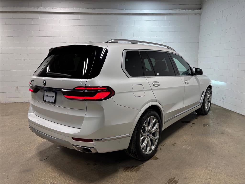 Used 2023 BMW X7 xDrive40i w/ Premium Package AWD/4WD image 6