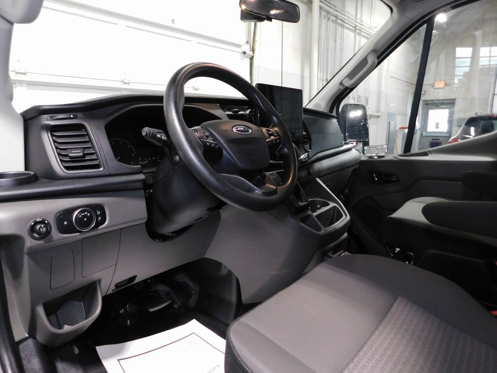 Used 2023 Ford Transit 350 XLT image 30