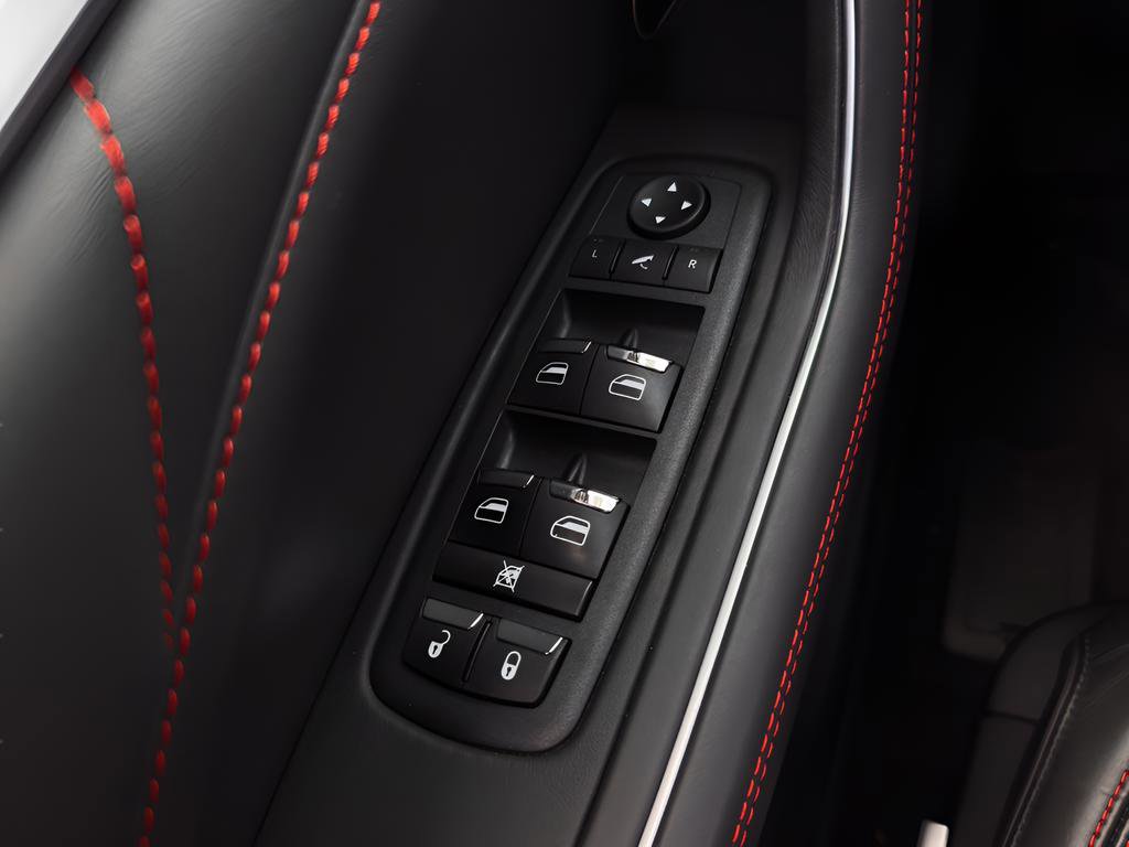 Used 2024 Maserati Levante GT Ultima image 20