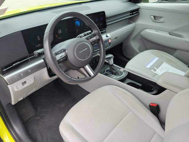 Used 2025 Hyundai Kona SEL FWD image 18